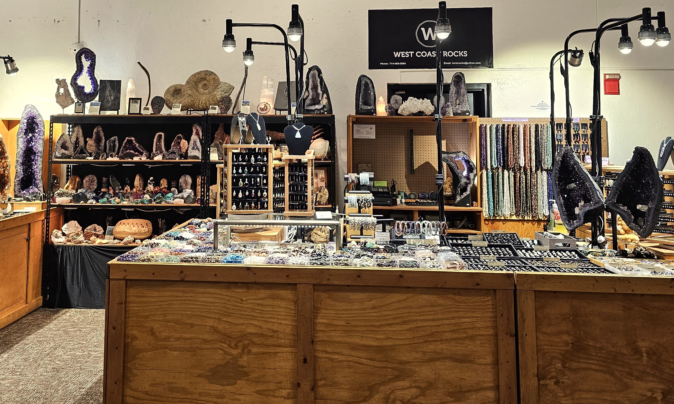 Booth and product photo placeholder 1